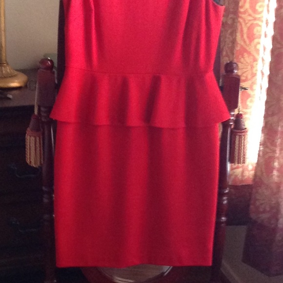 Dress - Picture 2 of 2